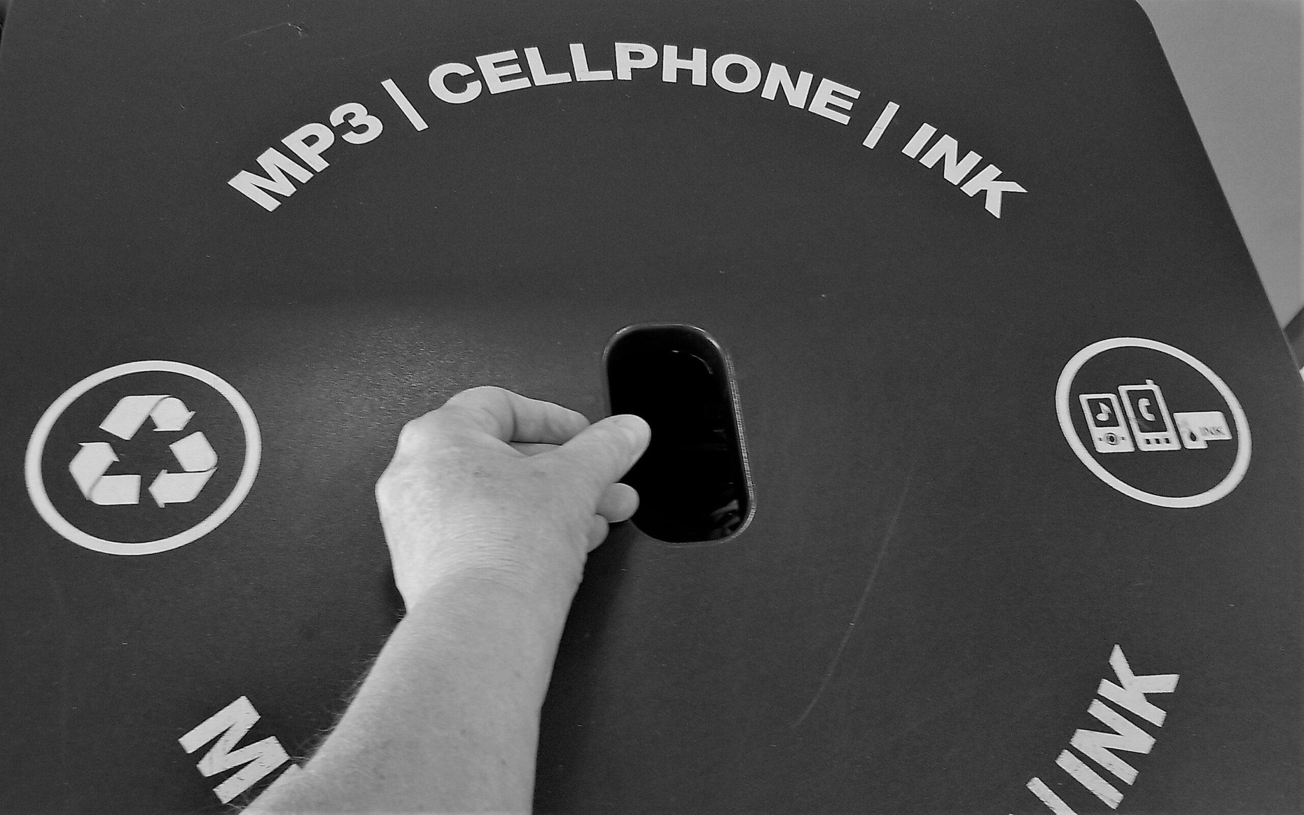 Electronic disposal law for Cellphones, ink cartriges, etc